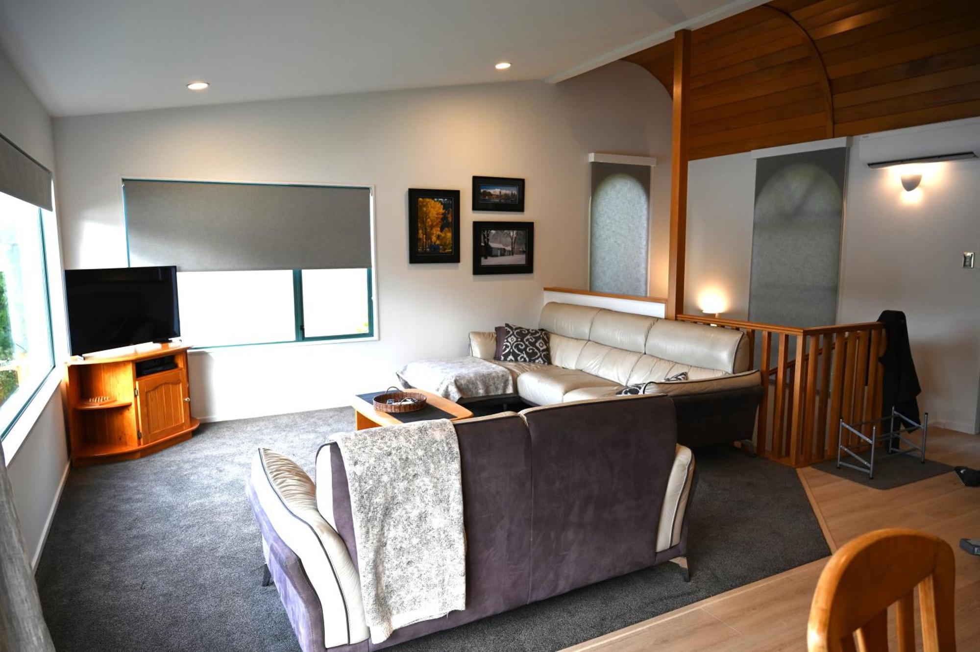 Frankton House - Queenstown Holiday Home Экстерьер фото